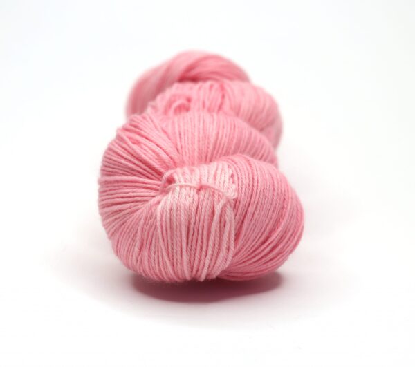 477-1 cherry red, pale