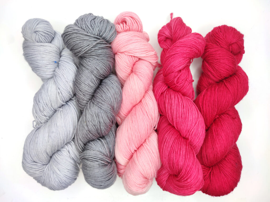 SHAWLOGRAPHY MKAL 2021 KIT NR. 09. Bilum hand dyed yarns