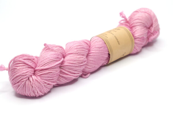 TUPTUP - hand dyed yarn - merino - 421-1 light plum
