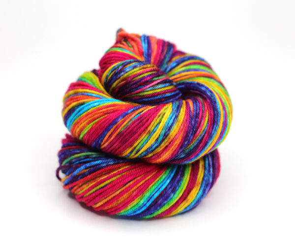 TUPTUP - hand dyed yarn - merino "repeat gradient" - H07 Magic Rainbow