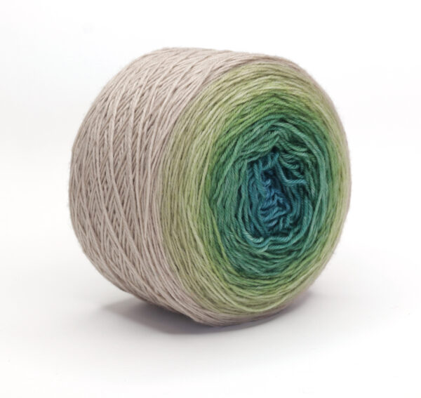 LOLI - hand dyed gradient yarn - 150g/750m - merino wool - 330 Dominik