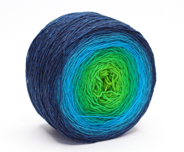 LOLI - hand dyed gradient yarn - 200g ball - merino wool - 220 Lisa - Image 2