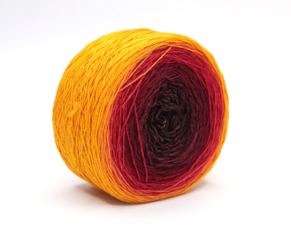 LOLI - hand dyed gradient yarn - 200g ball - merino wool - 332 Dorka - Image 2