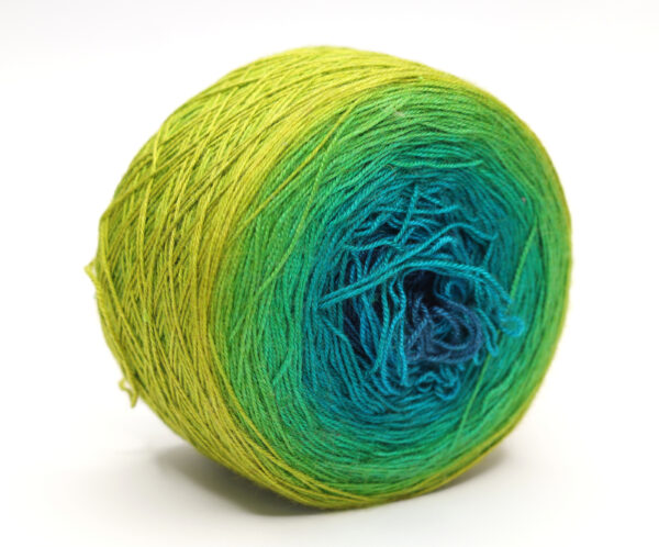 PATO - hand dyed gradient yarn - 200g ball - silk and baby camel - 220 Lisa