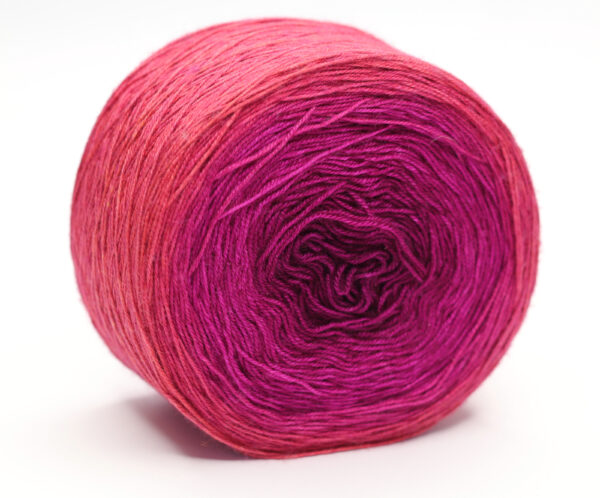 PATO - hand dyed gradient yarn - 200g ball - silk and baby camel - 333 Mira
