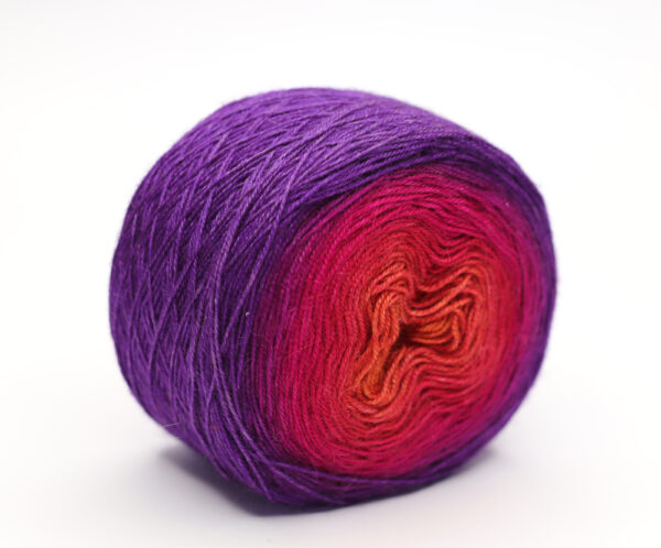 PATO - hand dyed gradient yarn - silk and baby camel - 03 Viki