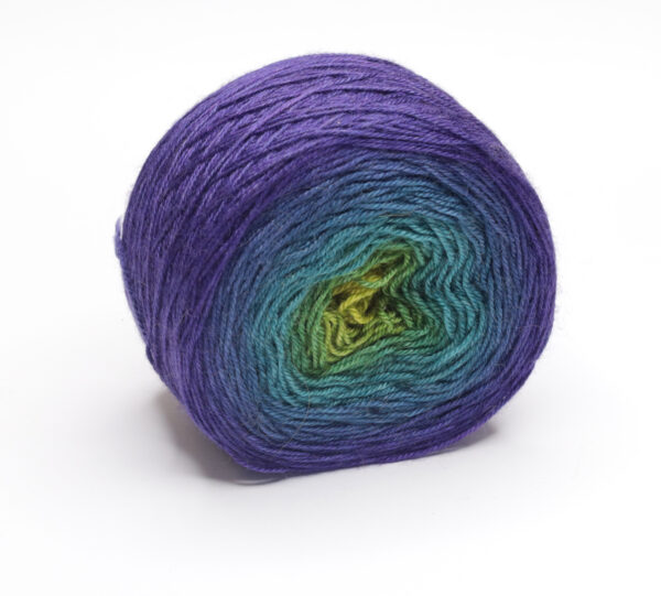 PATO - hand dyed gradient yarn - silk and baby camel - 324 Lola