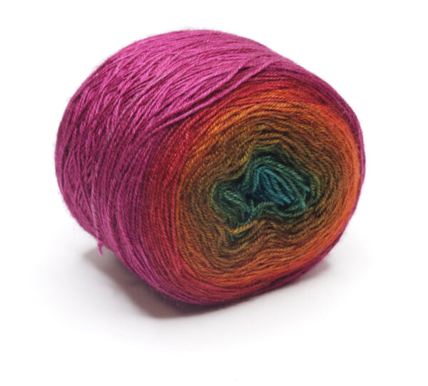 PATO - hand dyed gradient yarn - silk and baby camel - 326 Patrícia