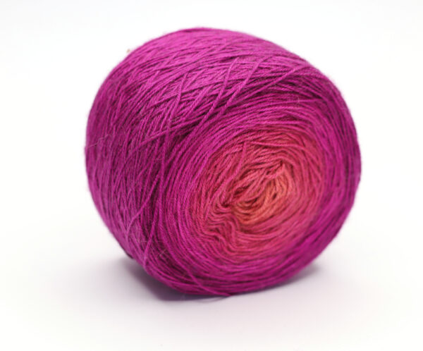 PATO - hand dyed gradient yarn - silk and baby camel - 333 Mira
