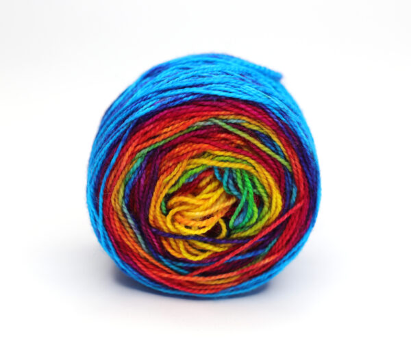SNEK - hand dyed repeat gradient yarn - 50g - merino wool - H07 Magic Rainbow - Image 3