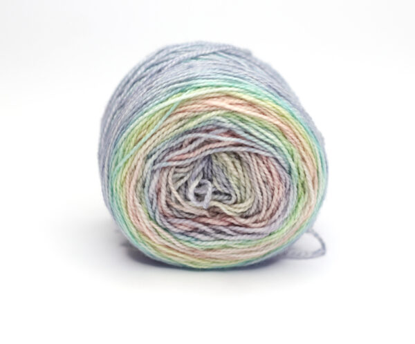 SNEK - hand dyed repeat gradient yarn - 50g - merino wool - H11 Spring Sky - Image 3