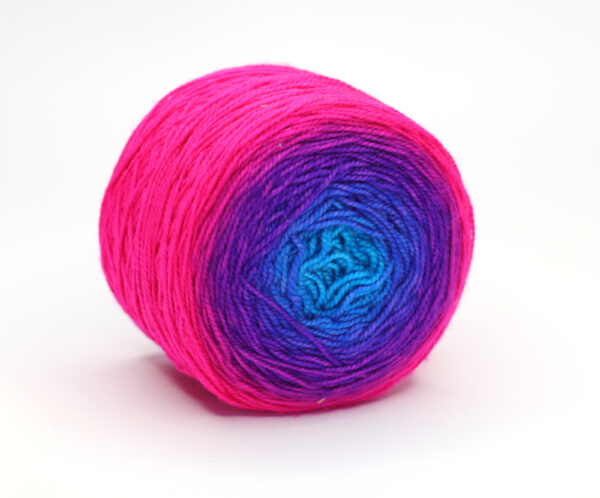 SNEK - hand dyed gradient yarn - 200g ball - merino wool - 336 Lujzi