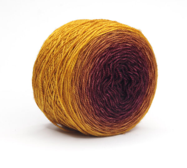 SNEK - hand dyed gradient yarn - merino wool - 16 Dóra
