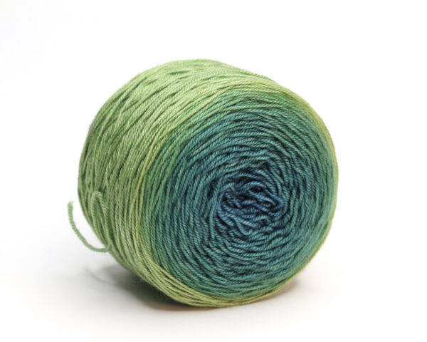 BATAPLAI - hand dyed gradient yarn 100g - merino/silk/cashmere - 331 Sebi