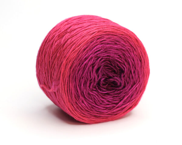 BATAPLAI - hand dyed gradient yarn 100g - merino/silk/cashmere - 333 Mira