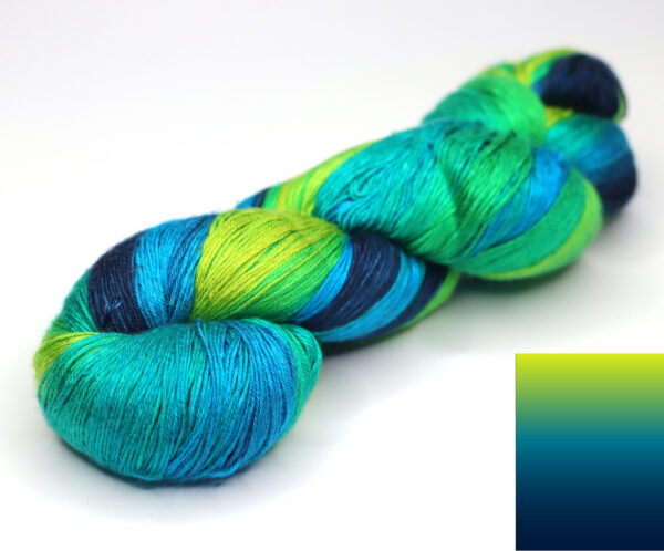 KALANG2 - hand dyed yarn - 200g ball - mulberry silk - 220 Lisa