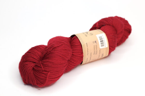 LOLI - hand dyed semisolid yarn - 100g - merino wool - 454-3 poinsettia red