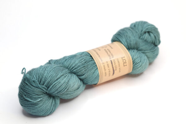 LOLI - hand dyed semisolid yarn - 100g - merino wool - 516-2 cadet blue