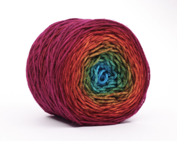 TUPTUP - hand dyed gradient yarn 115g - merino wool - 326 PATRÍCIA - Image 2