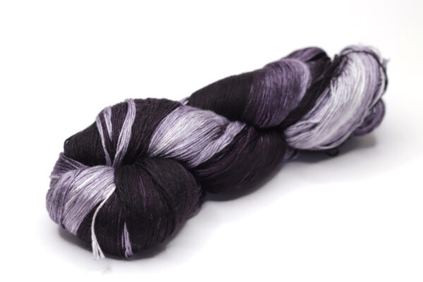KALANG2 - hand dyed yarn - 200g ball - mulberry silk - 30 Szilárd