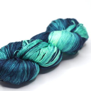 KALANG2 - hand dyed yarn - 200g ball - mulberry silk - 340 Olgi
