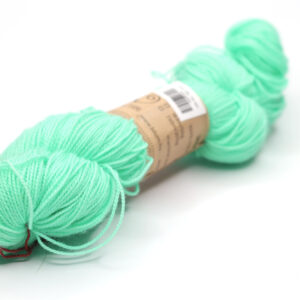 SNEK - hand dyed semisolid yarn - 100g - merino wool - 524 light mint green