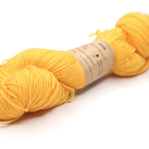 SNEK - hand dyed semisolid yarn - 100g - merino wool - 526 golden yellow
