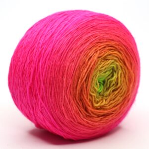 LOLI - hand dyed gradient yarn - 150g/750m - merino wool - 36 Rebeka