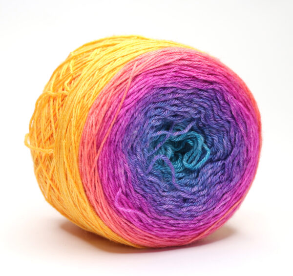 MARMAR - hand dyed gradient yarn 200g - merino/silk - 337 BIANKA