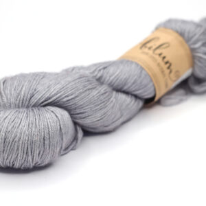 MARMAR - hand dyed gradient yarn - merino/silk 100g - 520 light grey