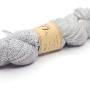 SPAIDA - hand dyed gradient yarn - 100g merino wool - 413-1 silver