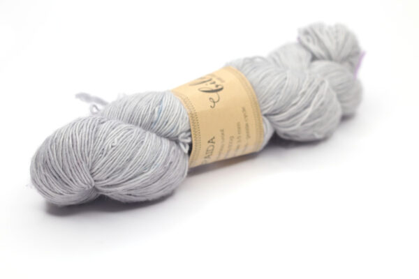 SPAIDA - hand dyed gradient yarn - 100g merino wool - 413-1 silver