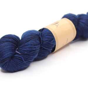 SPAIDA - hand dyed gradient yarn - 100g merino wool - 501-3 dark blue
